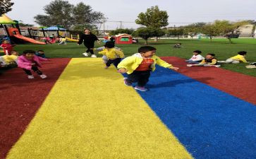 小班游戏123木头人教案7篇