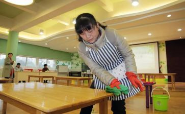 幼儿园小小班保育员工作总结最新5篇