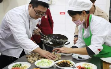 厨师的述职报告6篇