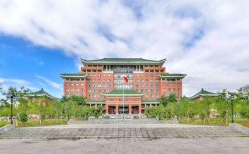 2024高校教师年度工作总结推荐7篇