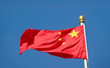 红旗下的演讲稿推荐7篇
