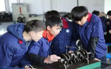 技校电工自我鉴定5篇