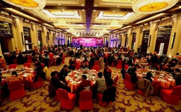 教师年会活动方案7篇