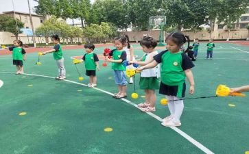 抛接球幼儿园教案8篇
