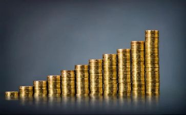 关于钱的励志演讲稿通用8篇