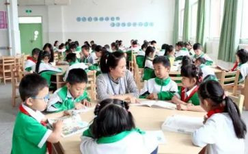 师生共读书活动方案6篇