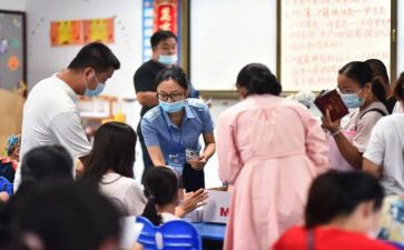 学生代表招新生发言稿范文6篇