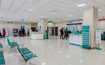银行领导做述职报告8篇