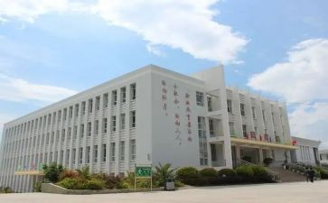 职中学生自我鉴定最新7篇